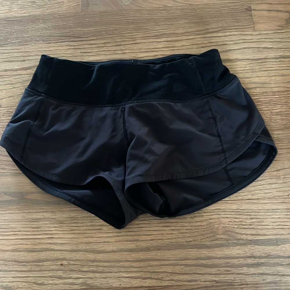 black speed up Lululemon shorts size:0